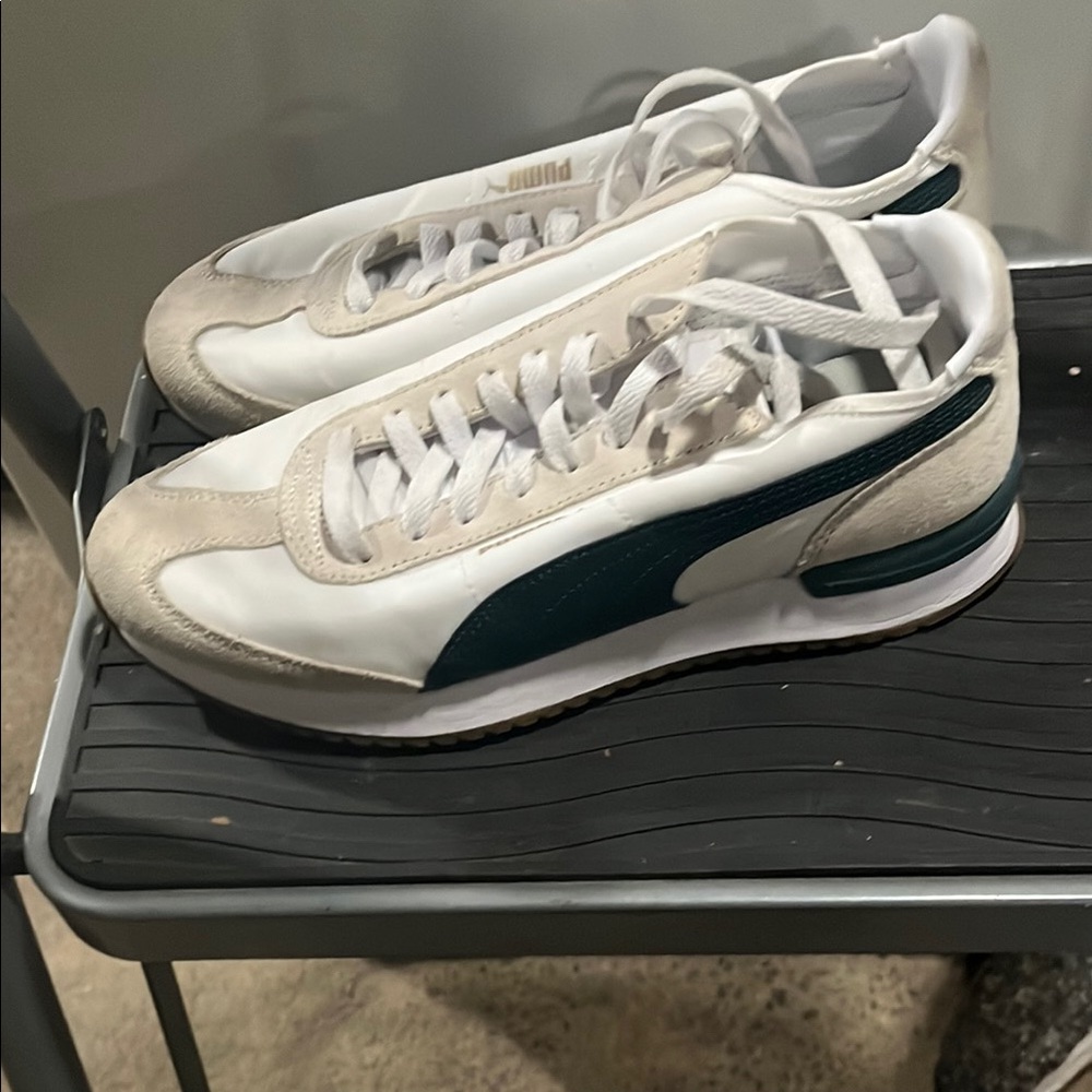 Puma White and Green Retro-Inspired Sneakers